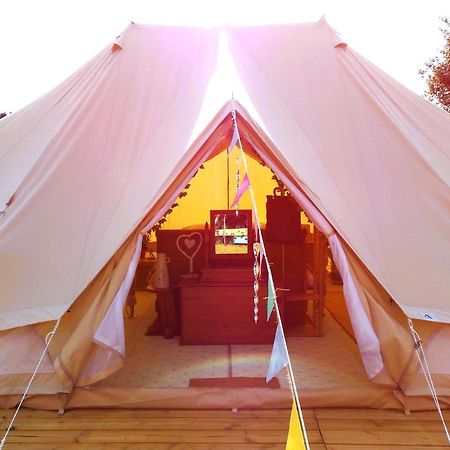 Hope Cottage Bell Tent Retreat Ashbourne  Zewnętrze zdjęcie