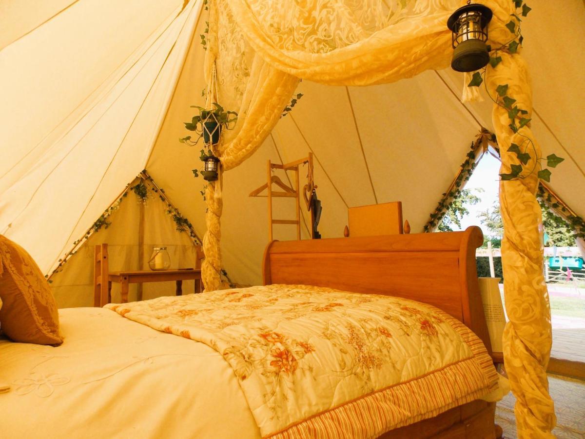 Hope Cottage Bell Tent Retreat Ashbourne  Zewnętrze zdjęcie