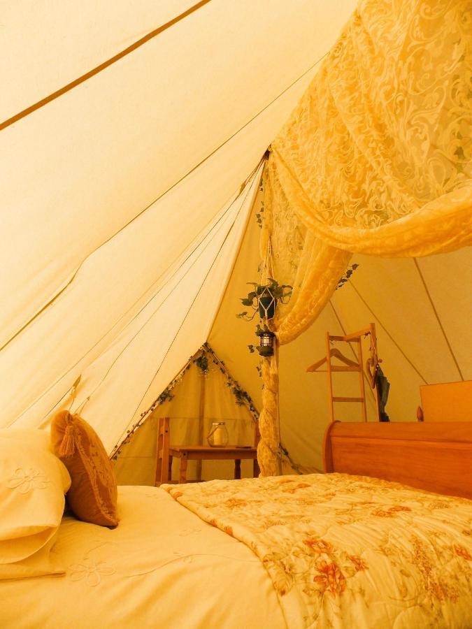 Hope Cottage Bell Tent Retreat Ashbourne  Zewnętrze zdjęcie